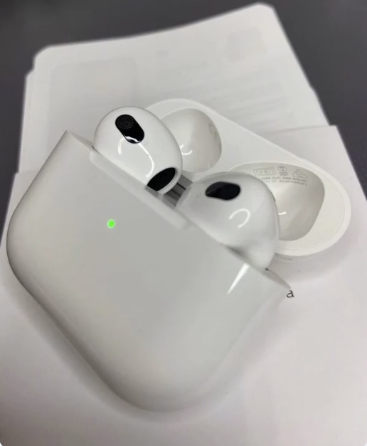 AirPods 3